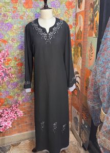 Elegant Black Embroidered pakistani suit