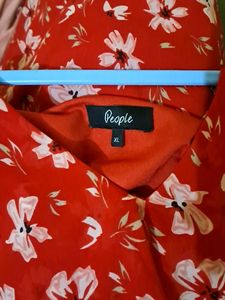 Red Sleeveless Top