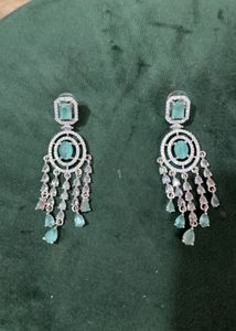 Stunning Emerald & Diamond Dangle Earrings