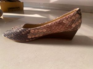 Ceriz Brown Wedge Heels