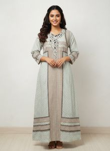 very Beautiful Gown it's new