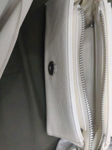 Chic White Chain Shoulder Bag