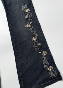 Y2K Embroidered Flared Jeans