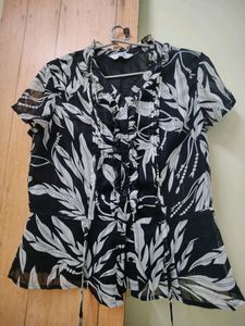 Beautiful Shirt Top, V-neck, Black &amp; Off White, Tie Up At Waist, Inner Lining.