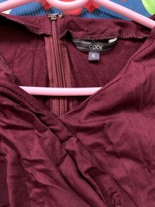 BRANDED DRESS- 42 BUST STRECHABLE- LIKE NEW