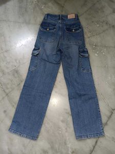 Stylish Women's Blue Cargo Jeans