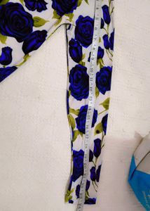 It' Really Amazing Floral Print Very Soft Top