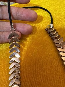 Chic Leaf Pattern Pendant Necklace