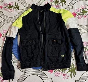 Stylish Colorblock Bomber Jacket