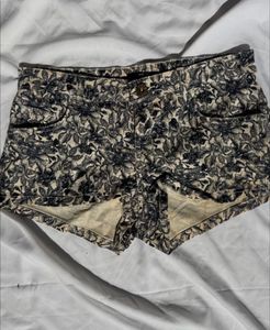 Floral Print High-Waisted Shorts