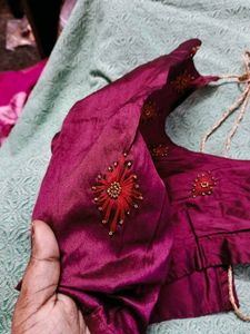 Hand Embroidery Blouse Elbow Pot nec
