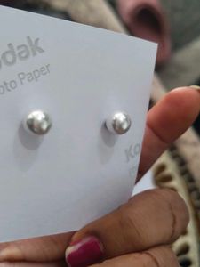92.5 Elegant Diamond Stud Earrings peral lock