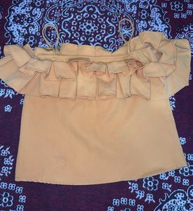 Chic Ruffled Off-Shoulder Top