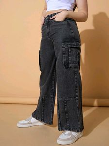 wash faded Black charcoal Cargo Jeans wide leg