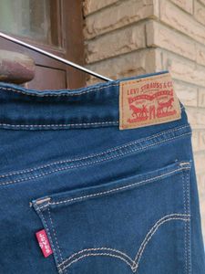 Levi's Dark Wash Skinny Jeans