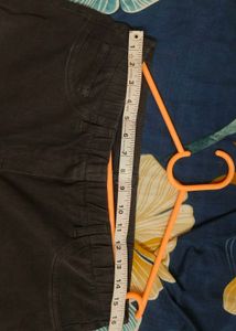 Comfortable Black Cropped Jeggings