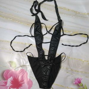 (1450) Sexy Black One-Piece Swimsuit