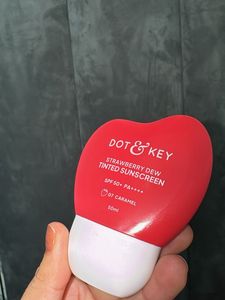 Dot &amp; Key Strawberry Dew Tinted Sunscreen