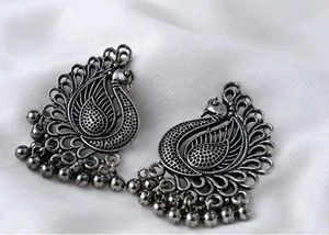 Compliment Magnet✨Oxidised Peacock Earrings