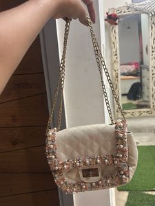 Chic White Quilted Crossbody Bag