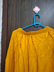 mustard skirt✨️