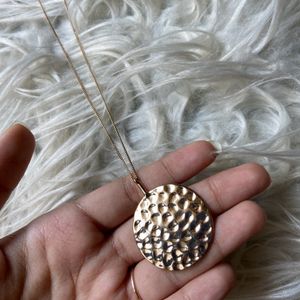 Lovisa Singapore Hammered Pendant Necklace