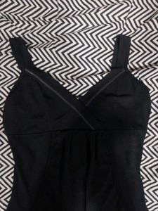 Chic Y2k Black V-Neck Top