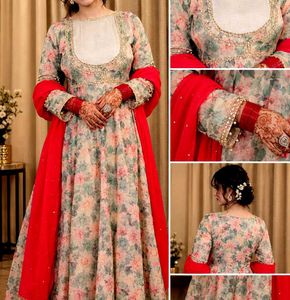 Elegant Floral Print Anarkali Gown with Dupatta