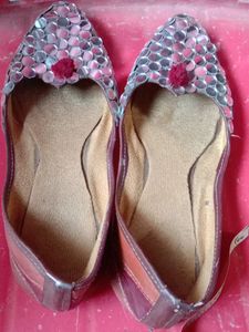Leather Real Mirror Work Jutti
