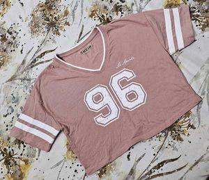 SHEIN "Le Sports 96" Cropped T-Shirt