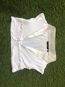 white shrug from and for women.