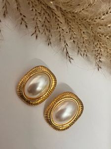 Elegant Oval Pearl Gold Earrings