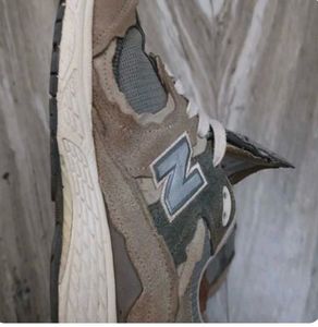 New Balance Sneakers
