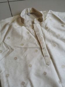 Elegant Off-White Banarasi Kurta