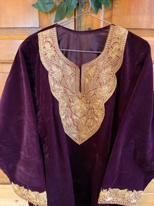 beautiful burgundy zari patch pheran