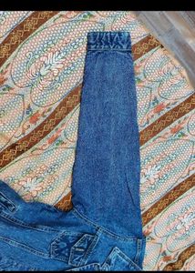 DENIM JACKET