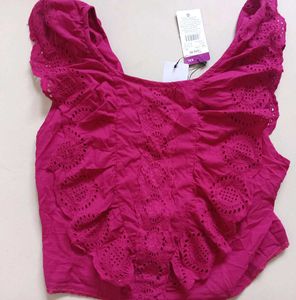 red ruffled top 🍒