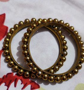 Traditional Gold Tone Beaded Bangles(2.6)
