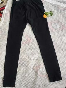 Some Stretchable Black Pant 🌸