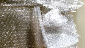Bubble Wrap Courier Covers