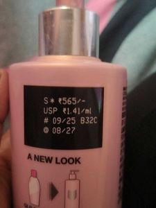 Pond's Bright Beauty Light Creme Body Lotion