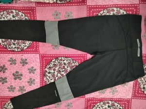 Stylish Black Active Leggings