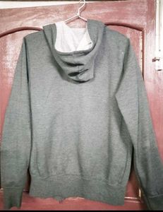 Stylish Men's Grey Zip-Up Hoodie