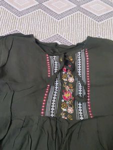 Embroidered Green Kurta