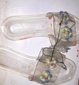 New lunablu slide sandals