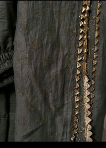 Naira Kurti