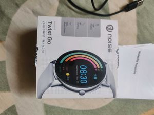 Noise Twist Go 1.39" Display, Bluetooth Calling