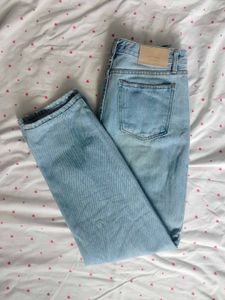Light Wash High Waisted Jeans