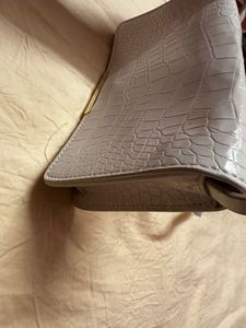 H&amp;M White Sling Bag