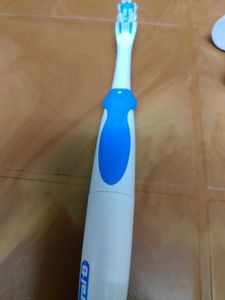Oral-B Electric Toothbrush